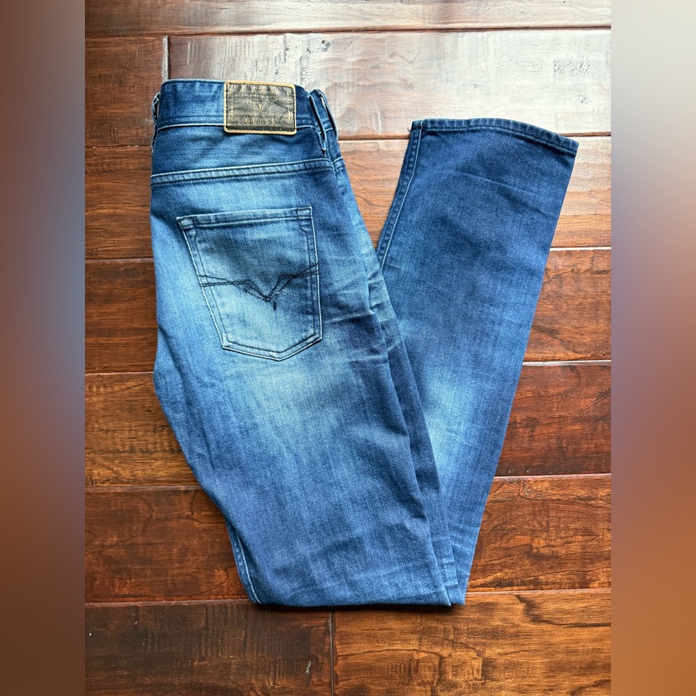 Y2K Guess Men's Regular Straight Leg Jeans in Medium Wash Blue Size 30x34